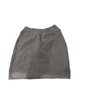 Elegant Beige Patterned Skirt